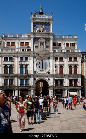 Italien Venetien Venedig - Uhrturm Stockfoto