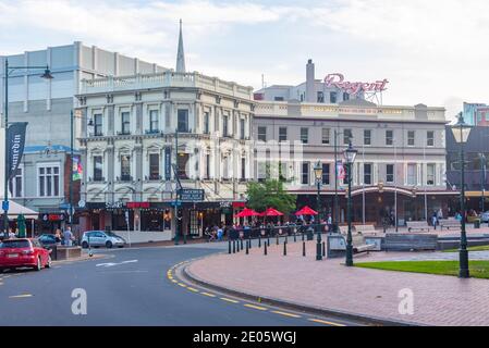 DUNEDIN, NEUSEELAND, 24. JANUAR 2020: Blick auf den Octagon Platz in Dunedin, Neuseeland Stockfoto