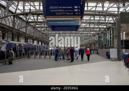 Glasgow Central Station Plattformen Stockfoto