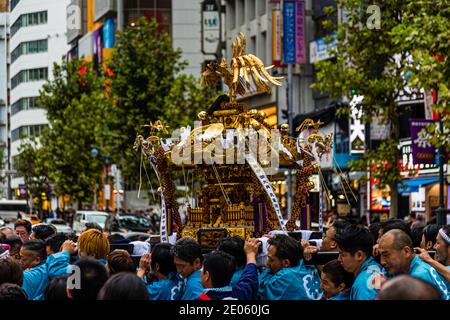 Omikoshi Nezu Shrine Festival in Shibuya, Tokio Stockfoto