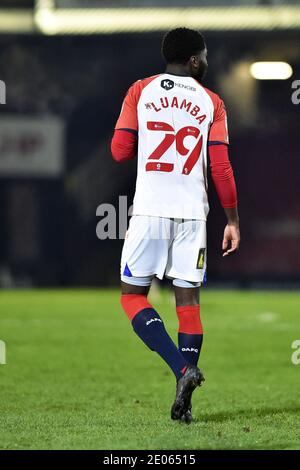 GRIMSBY, ENGLAND. 29. DEZEMBER Oldham Athletic's Junior Luamba während des Sky Bet League 2 Spiels zwischen Grimsby Town und Oldham Athletic im Blundell Park, Cleethorpes am Dienstag 29. Dezember 2020. (Kredit: Eddie Garvey, Mi News) Kredit: MI Nachrichten & Sport /Alamy Live Nachrichten Stockfoto