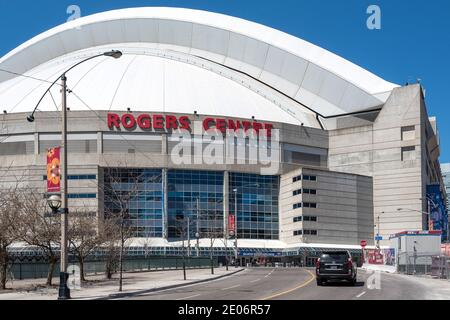 Roger Centre Eingang, das Wahrzeichen ist ein Mehrzweckstadion in der Innenstadt von Toronto, ist Heimat der Toronto Blue Jays, unter anderem Sport-Teams. Stockfoto