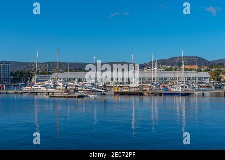 HOBART, AUSTRALIEN, 22. FEBRUAR 2020: Marina im Hafen von Hobart, Australien Stockfoto