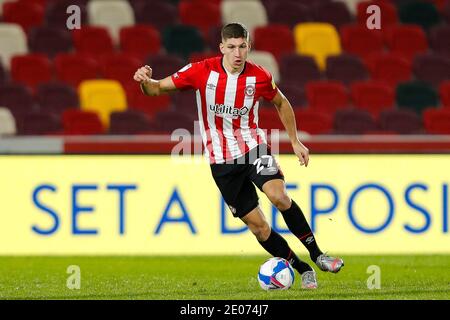 Brentford, Großbritannien. Dezember 2020. Vitaly Janelt von Brentford während des Sky Bet Championship Matches zwischen Brentford und Bournemouth im Brentford Community Stadium, Brentford Bild von Mark D Fuller/Focus Images/Sipa USA 30/12/2020 Credit: SIPA USA/Alamy Live News Stockfoto