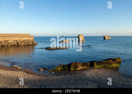 Mit Blick auf den Firth-of-Forth von Kirkcaldy Fife in Schottland. Stockfoto