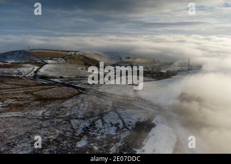 Rochdale, Großbritannien. Dezember 2020. Wolken sind in der Nähe von Greenbooth Reservoir bei Rochdale in Norhern England gesehen. Kredit: Jon Super/Alamy Live Nachrichten Stockfoto