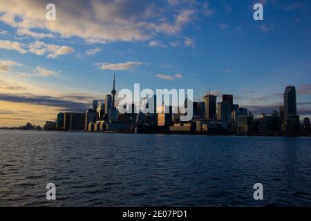 Blick auf Toronto bei Sonnenuntergang Stockfoto