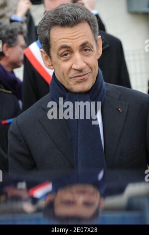 Der französische Präsident Nicolas Sarkozy feiert am 6. Januar 2012 den 600. Geburtstag von Jeanne D'Arc an der Porte de France in der Nähe der Kapelle in Vaucouleurs, Frankreich. Foto von Nicolas Gouhier/ABACAPRESS.COM Stockfoto