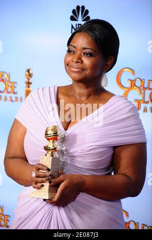 Octavia Spencer posiert mit der besten Performance einer Schauspielerin in EINER Nebenrolle in einem Motion Picture Award im Presseraum bei der 69. Annual Golden Globe Awards Zeremonie, die am 15. Januar 2012 im Beverly Hilton Hotel in Los Angeles, CA, USA, stattfand. Foto von Lionel Hahn/ABACAPRESS.COM Stockfoto