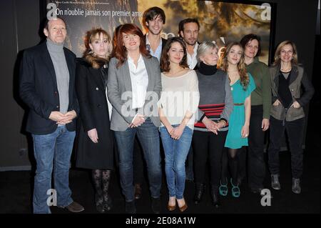 Lolita Chammah, Marie-Castille Mention-Schaar, Martin Cannavo, Esther Comar, Vincent Perez und Lilly-Fleur Pointeaux bei der Premiere von "A Premiere Fois" am 17. Januar 2012 im UGC Cine Cite Bercy Kino in Paris, Frankreich. Foto von Nicolas Briquet/ABACAPRESS.COM Stockfoto