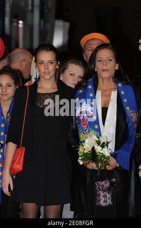 Prinzessin Stephanies Tochter Pauline Ducruet, Prinzessin Stephanie von Monaco bei der Eröffnung des 36. Internationalen Zirkusfestivals Monte-Carlo in Monte-Carlo, Monaco am 21. Januar 2012. Foto von PLS/Pool/ABACAPRESS.COM Stockfoto