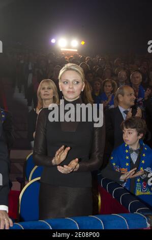 Prinzessin Charlene von Monaco besucht am 24. Januar 2012 das 36. Internationale Zirkusfestival Monte-Carlo in Monte-Carlo, Monaco. Pool Foto von Eric Mathon/Monaco Princely Palace/ABACAPRESS.COM Stockfoto