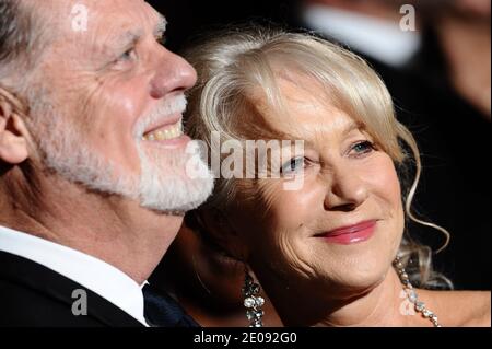 Taylor Hackford und Helen Mirren treffen am 28. Januar 2012 bei den 64. Annual Directors Guild of America Awards in Los Angeles, CA, USA, ein. Foto von Lionel Hahn/ABACAPRESS.COM Stockfoto