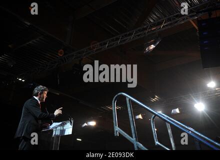 Jean-Luc Melenchon, Kandidat der Partei der Linken Front (Front de Gauche) für die französischen Präsidentschaftswahlen 2012, nimmt am 28. Januar 2012 am 36. Französischen Umweltkongress in Montreuil bei Paris Teil. Foto von Mousse/ABACAPRESS.COM Stockfoto