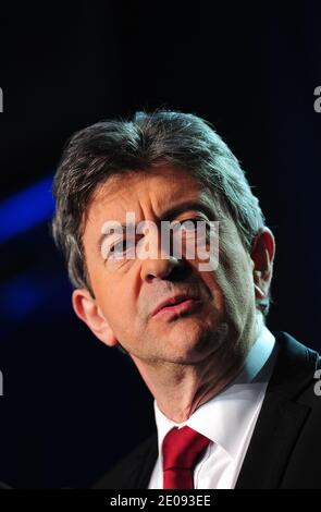 Jean-Luc Melenchon, Kandidat der Partei der Linken Front (Front de Gauche) für die französischen Präsidentschaftswahlen 2012, nimmt am 28. Januar 2012 am 36. Französischen Umweltkongress in Montreuil bei Paris Teil. Foto von Mousse/ABACAPRESS.COM Stockfoto