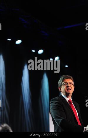 Jean-Luc Melenchon, Kandidat der Partei der Linken Front (Front de Gauche) für die französischen Präsidentschaftswahlen 2012, nimmt am 28. Januar 2012 am 36. Französischen Umweltkongress in Montreuil bei Paris Teil. Foto von Mousse/ABACAPRESS.COM Stockfoto