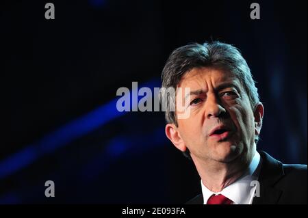 Jean-Luc Melenchon, Kandidat der Partei der Linken Front (Front de Gauche) für die französischen Präsidentschaftswahlen 2012, nimmt am 28. Januar 2012 am 36. Französischen Umweltkongress in Montreuil bei Paris Teil. Foto von Mousse/ABACAPRESS.COM Stockfoto