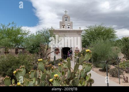 Mission San Xavier del Bac in Tuscon ist einer von Die schönsten Beispiele der spanischen Kolonialarchitektur in den Vereinigten Staaten Status Stockfoto
