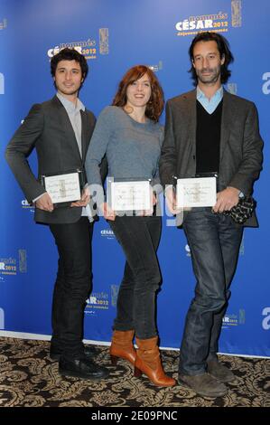 JEREMIE Elkaim, Valerie Donzelli und Edouard weil kommen am 4. Februar 2012 zum Cesar Nominee Luncheon im Restaurant Le Fouquet in Paris, Frankreich. Foto von Mireille Ampilhac/ABACAPRESS.COM Stockfoto