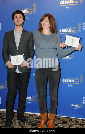 JEREMIE Elkaim und Valerie Donzelli kommen am 4. Februar 2012 zum Cesar-Nominierten Lunch im Restaurant Le Fouquet in Paris, Frankreich. Foto von Mireille Ampilhac/ABACAPRESS.COM Stockfoto