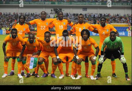 Die Mannschaftsgruppe der Elfenbeinküste beim Afrikanischen Cup der Nationen 2012, Halbfinale, Mali gegen Elfenbeinküste am 8. Februar 2012 im stade de l'amitia in Libreville, Gabun. Elfenbeinküste gewann 1:0. Foto von ABACXAPRESS.COM Stockfoto