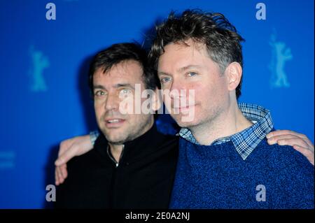 Kevin Macdonald und Gast bei der Fotokalle "marley" für die 62. Internationalen Filmfestspiele Berlin, 12. Februar 2012 in Berlin. Die 62. Berlinale findet vom 09. Bis 19. Februar statt. Foto von Aurore Marechal/ABACAPRESS.COM Stockfoto