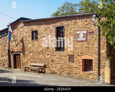 Kommunale Unterkunft für Camino Pilger - Riego de Ambros, Kastilien und Leon, Spanien Stockfoto