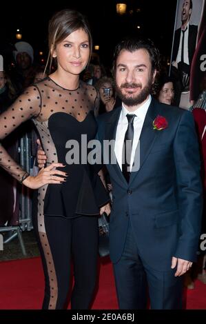 Michael Youn und Freundin Isabelle Funaro bei der französischen Premiere des Films "Les Infideles", der am 14. Februar 2012 im Cinema UGC Normandie in Paris, Frankreich, stattfand. Foto von Nicolas Genin/ABACAPRESS.COM Stockfoto