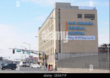 Das East Orange Hospital hat ein 30 Fuß großes Banner installiert, das die Erinnerung an Whitney Houston ehrt, der am 14. Februar 2012 in Newark, NJ, USA, geboren wurde. Foto von JMP/ABACAPRESS.COM Stockfoto