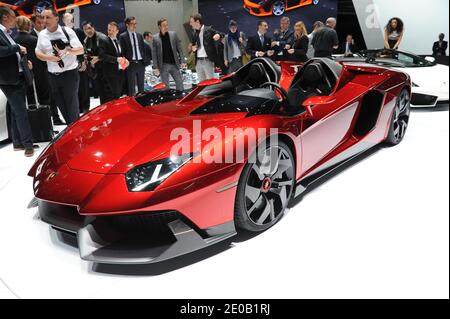 Lamborghini Aventador J am 7. März 2012 auf der 82. Internationalen Automobil-Ausstellung und Zubehör in Genf, Schweiz, ausgestellt. Foto von Loona/ABACAPRESS.COM Stockfoto