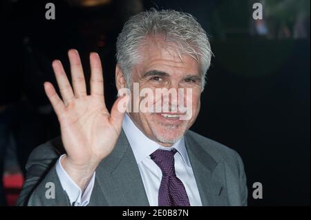 Regisseur Gary Ross kommt zur französischen Premiere der Hungerspiele, die am 15. März 2012 im Gaumont Marignan Theater in Paris, Frankreich, stattfinden. Foto von Nicolas Genin/ABACAPRESS.COM Stockfoto