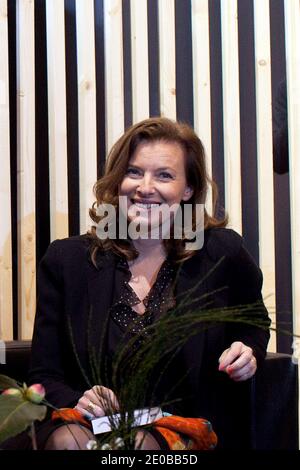 Valerie Trierweiler ist während der 32. Pariser Buchmesse am 18. März 2012 in Paris, Frankreich, abgebildet. Foto von Stephane Lemouton/ABACAPRESS.COM Stockfoto