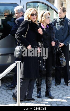 Julia Duchaussoy nimmt am 20. März 2012 an der Trauermesse des Schauspielers Michel Duchaussoy auf dem Friedhof Pere Lachaise in Paris Teil. Foto von Alban Wyters/ABACAPRESS.COM Stockfoto