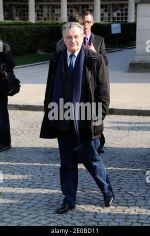 Philippe Laudenbach bei der Trauermesse des Schauspielers Michel Duchaussoy auf dem Friedhof Pere Lachaise in Paris, Frankreich am 20. März 2012. Foto von Alban Wyters/ABACAPRESS.COM Stockfoto