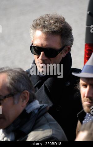 Vincent Cassel nimmt am 20. März 2012 an der Trauermesse des Schauspielers Michel Duchaussoy auf dem Friedhof Pere Lachaise in Paris Teil. Foto von Alban Wyters/ABACAPRESS.COM Stockfoto