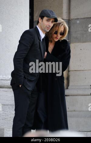 Jean-Baptiste Martin und Julia Duchaussoy bei der Trauermesse des Schauspielers Michel Duchaussoy auf dem Friedhof Pere Lachaise in Paris, Frankreich am 20. März 2012. Foto von Alban Wyters/ABACAPRESS.COM Stockfoto