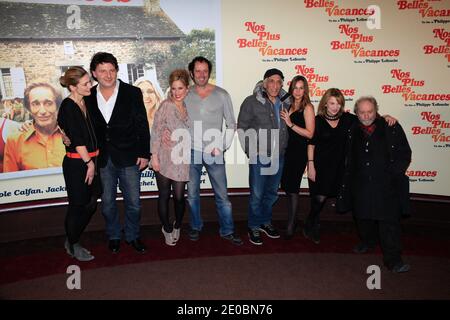 Julie Gayet, Philippe Lellouche, Julie Bernard, Christian Vadim, Nicole Calfan, Gerard Darmon, Vanessa Demouy, Jackie Berroyer beim 'Nos plus belles vacances' Photocall, vor der Premiere in Paris, am 13. Februar 2012 im Gaumont Marignan in Paris, Frankreich. Foto von ABACAPRESS.COM Stockfoto