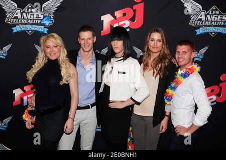 Loana Petrucciani (Loft Story 1), Matthieu Delormeau, Thomas, Jeny Priez et Benoit Teilnahme an der Fotokonferenz für die Pressekonferenz der NRJ 12 Reality TV Show 'Les Anges de la Telerealite 4 - Club Hawai', die am 30. März 2012 im Büro der NRJ Group in Paris, Frankreich, stattfand. Foto von ABACAPRESS.COM Stockfoto