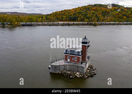 Der Hudson Athens Lighthouse, manchmal auch Hudson City Light genannt, ist ein Leuchtturm am Hudson River im Bundesstaat New York Stockfoto