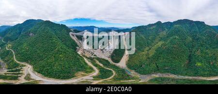 Der Abschnitt von Wencheng nach Taishun der Lining Expressway öffnet sich für den Verkehr in der Provinz Zhejiang, China, 22. Dezember 2020. 'County-to-County Expressway' hat Stockfoto