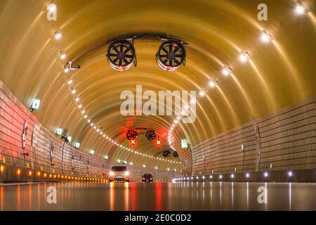 Der Abschnitt von Wencheng nach Taishun der Lining Expressway öffnet sich für den Verkehr in der Provinz Zhejiang, China, 22. Dezember 2020. 'County-to-County Expressway' hat Stockfoto