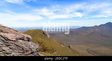 Blick in den Valley of the Sirtling Range Nationalpark in der Nähe von Albany in Western Australia vom Mt. Trio Stockfoto