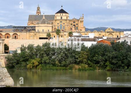 Spanien, Cordoba, die mosaische Kathedrale wurde im 7. Jahrhundert erbaut, im Jahr 1236 bei der Übernahme der Stadt an Muslins, Kastilllanen machen es wieder ein Chuch. Stockfoto