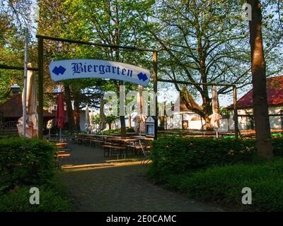 Lindau, Deutschland - 22. April 2018: zeichen eines typischen Biergartens Stockfoto