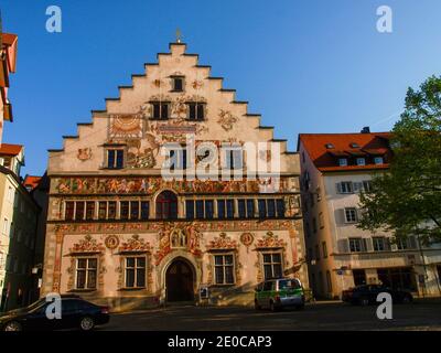 Lindau, Deutschland - 22. April 2018: Panorama der Kleinstadt im Morgenlicht Stockfoto