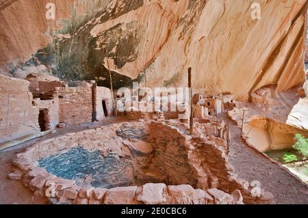 Kiva in Keet Seel Ruins am Navajo National Monument, Shonto Plateau, Arizona, USA Stockfoto