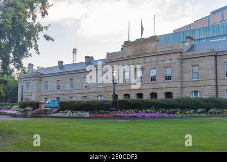 Blick auf das beleuchtete parlamentsgebäude von Tasmanien in Hobart, Australien Stockfoto