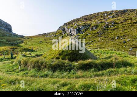 Iron Age Haus am Bosta Strand, Isle of Lewis, Äußere Hebriden, Schottland, Vereinigtes Königreich, Europa Stockfoto