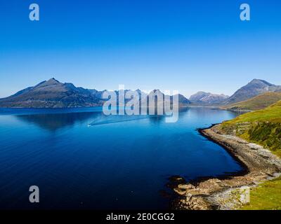 Luftaufnahme des Black Cuillin Ridge, Elgol, Isle of Skye, Inner Hebrides, Schottland, Vereinigtes Königreich, Europa Stockfoto