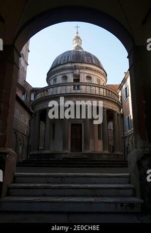 Der Tempel von San Pietro in Montorio, erbaut an der Stelle, wo Petrus gekreuzigt wurde, von Donato Bramante, Rom, Latium, Italien, Europa Stockfoto